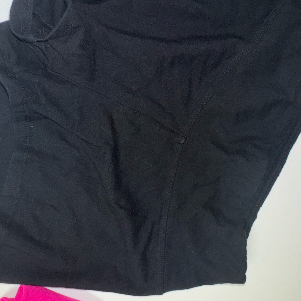 Black biker shorts 5’